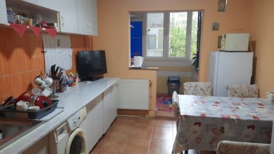 Poza Vand apartament 4 camere in Bucuresti, Militari Metrou Veteranilor 129999 EUR